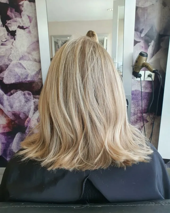 Carré blond, coiffeur à Ghyvelde